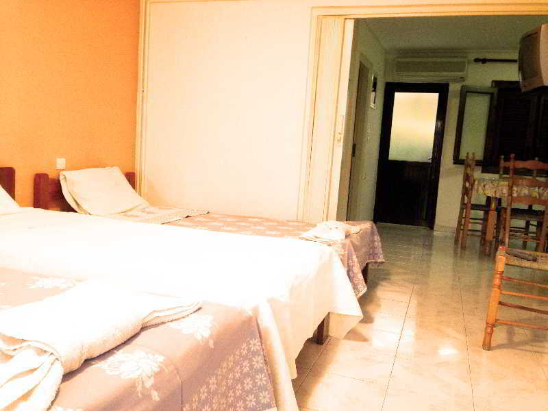 Noufara Hotel Kamena Vourla Buitenkant foto