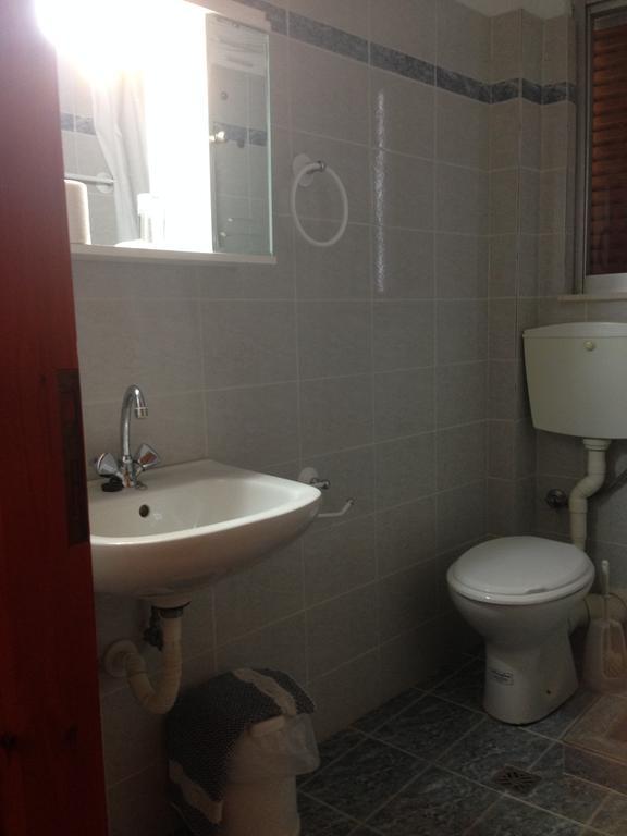 Noufara Hotel Kamena Vourla Buitenkant foto